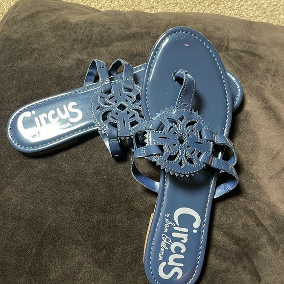 Sam Edelman navy sandals - Picture 1 of 5